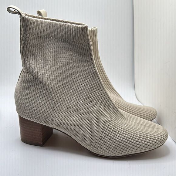 CUSHIONAIRE Women's Neely Stretch bootie +Memory Foam 7.5 IVORY - Picture 1 of 7